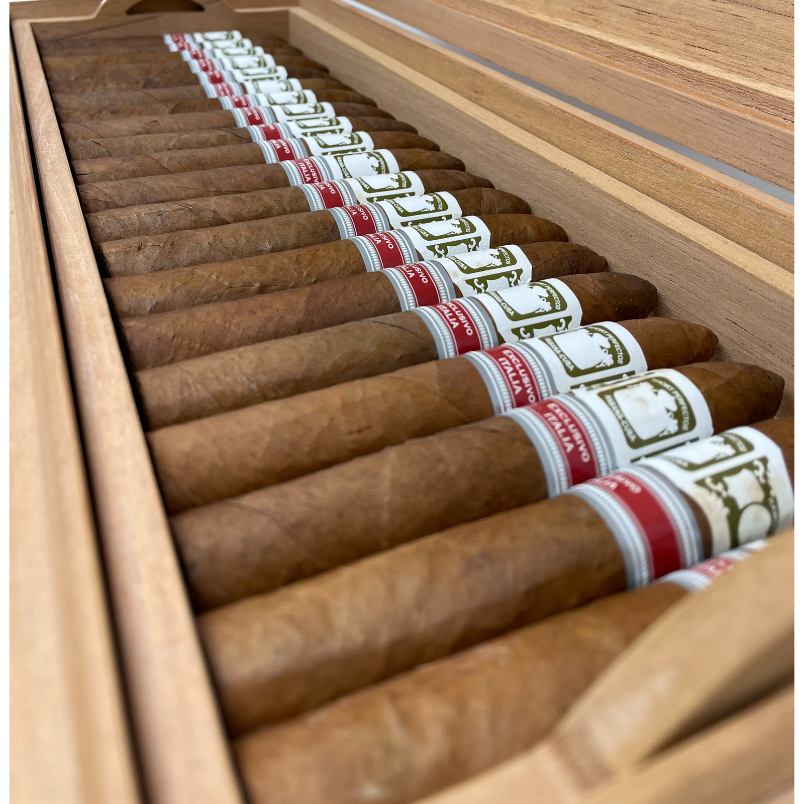 Ramon Allones Short Perfectos RE Italy - Pack of 3 / 5 - Image 3